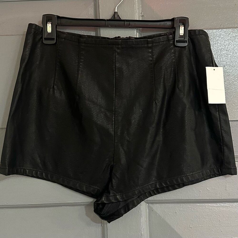 Pins & Needles Black Faux Leather No Pockets Back‎ Exposed Zipper Sz 31